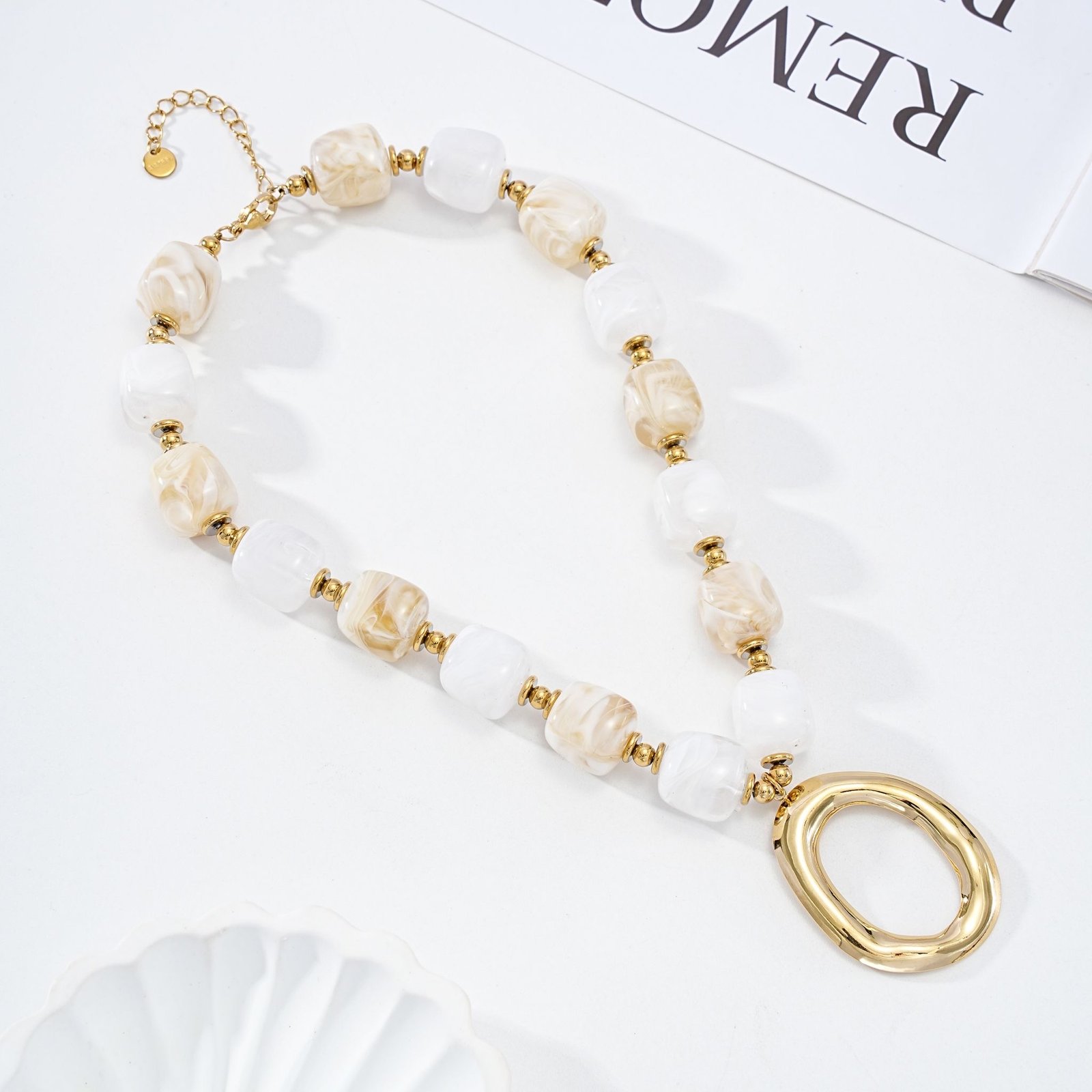 Kralen Ketting Met Ovale Cirkel - Jane