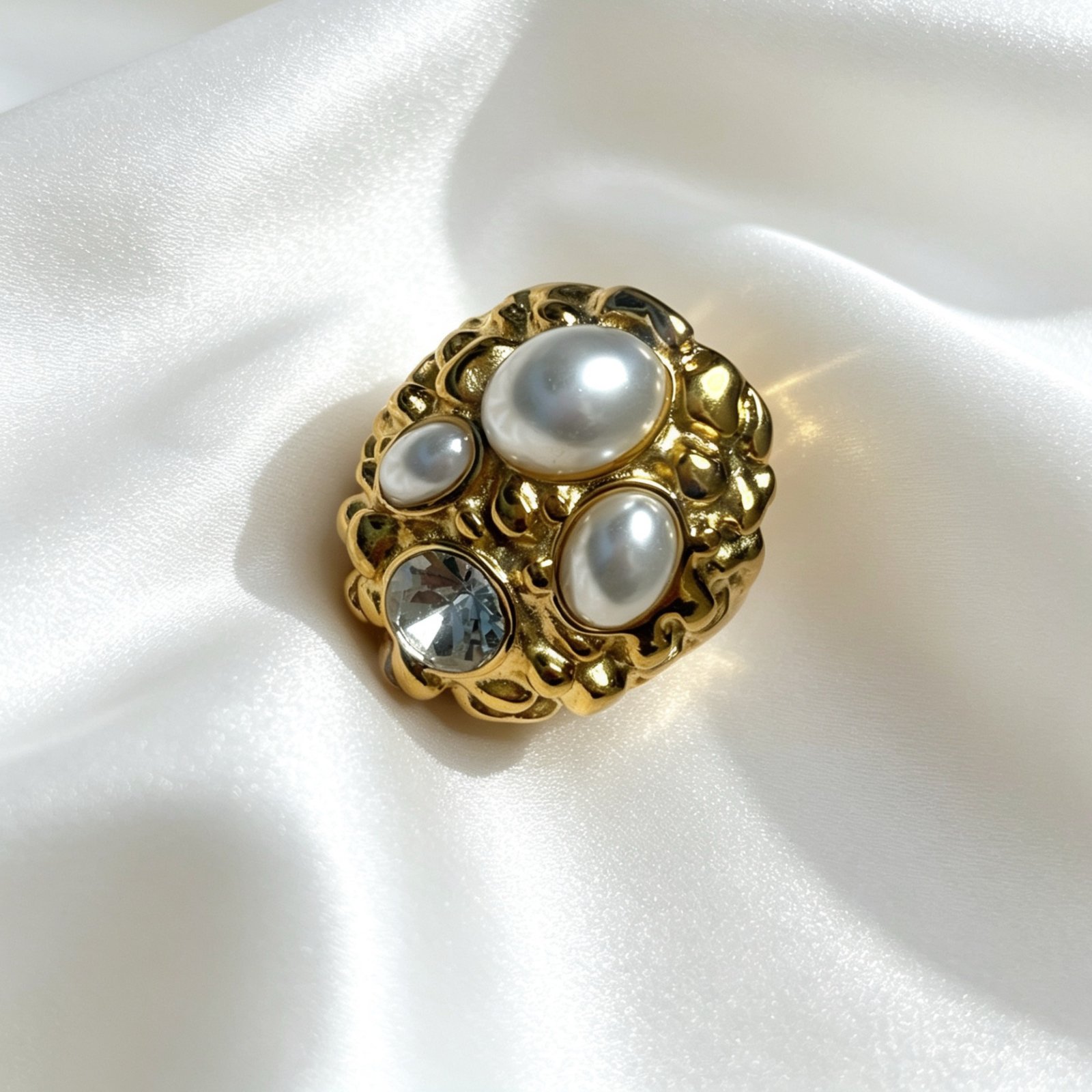 Grove Ring Met Parels En Steen - Dieke